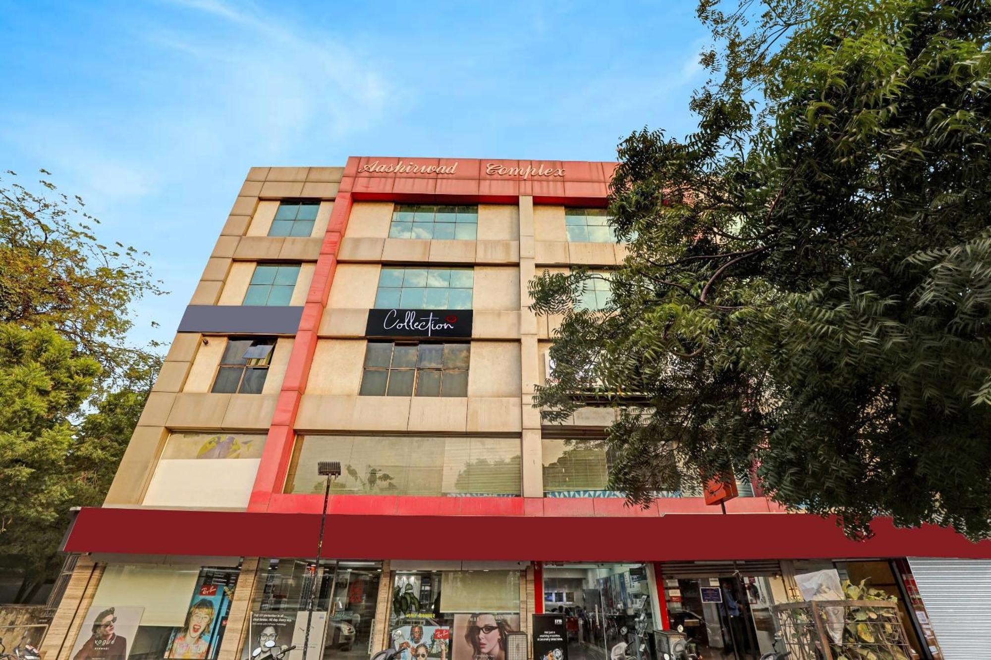 Capital O Bhavya Villa Ahmedabad Exterior photo